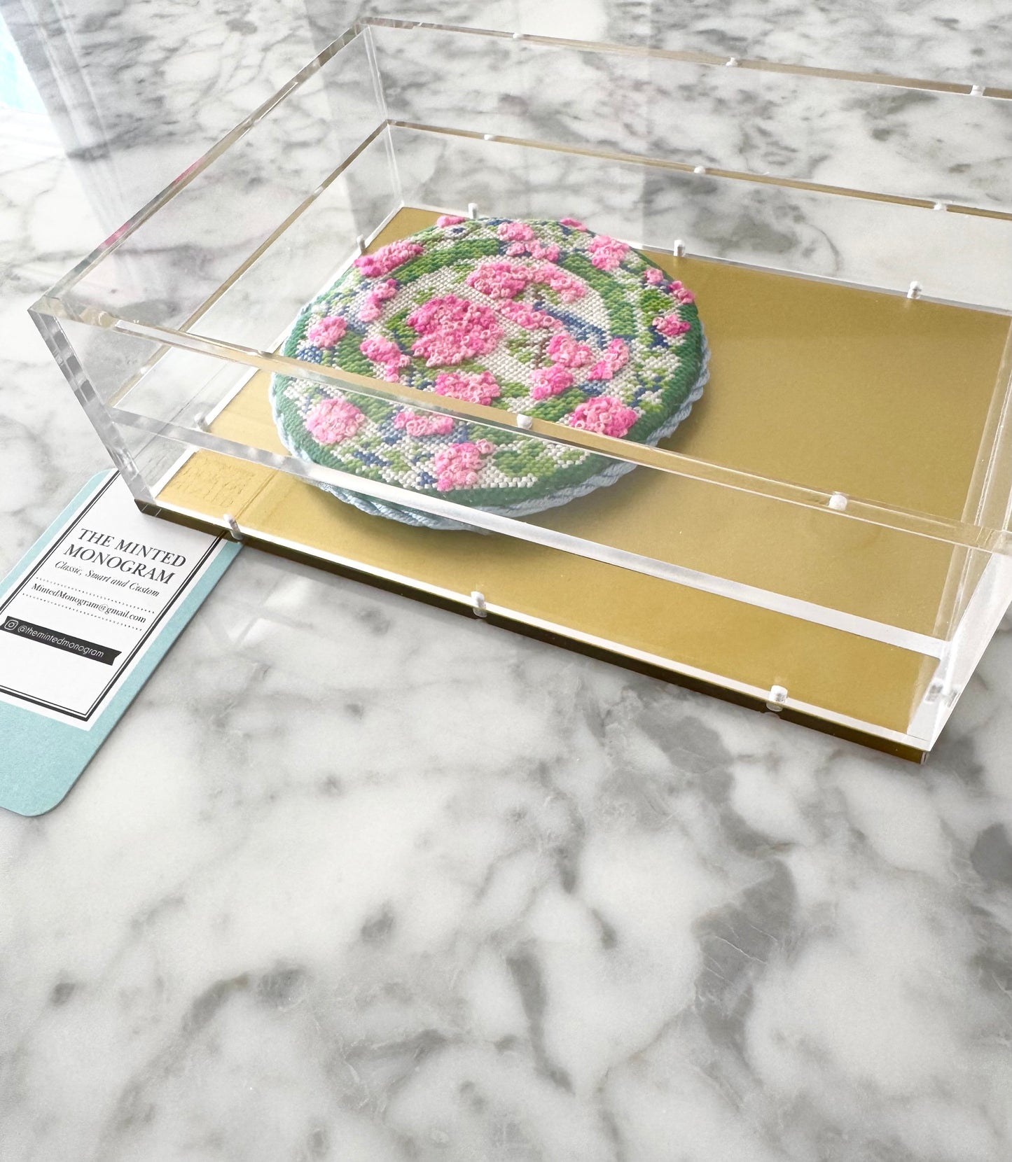 Gold Bottom 5x7 Magnet Acrylic Tray